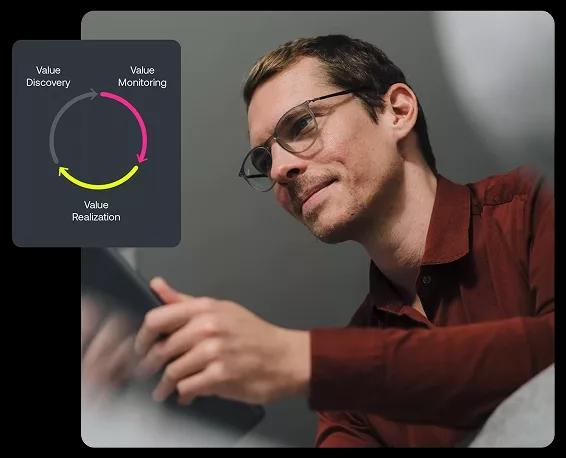 Image of a CFO checking out financial reports on the Kyriba platform