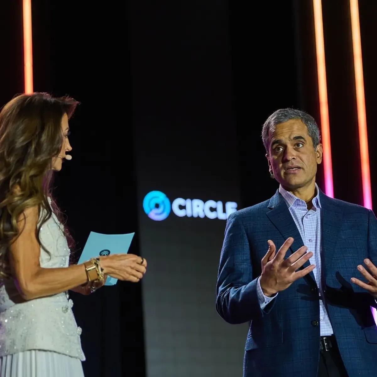 Image of the CEO of Circle with the CEO of Kyriba speaking at an event