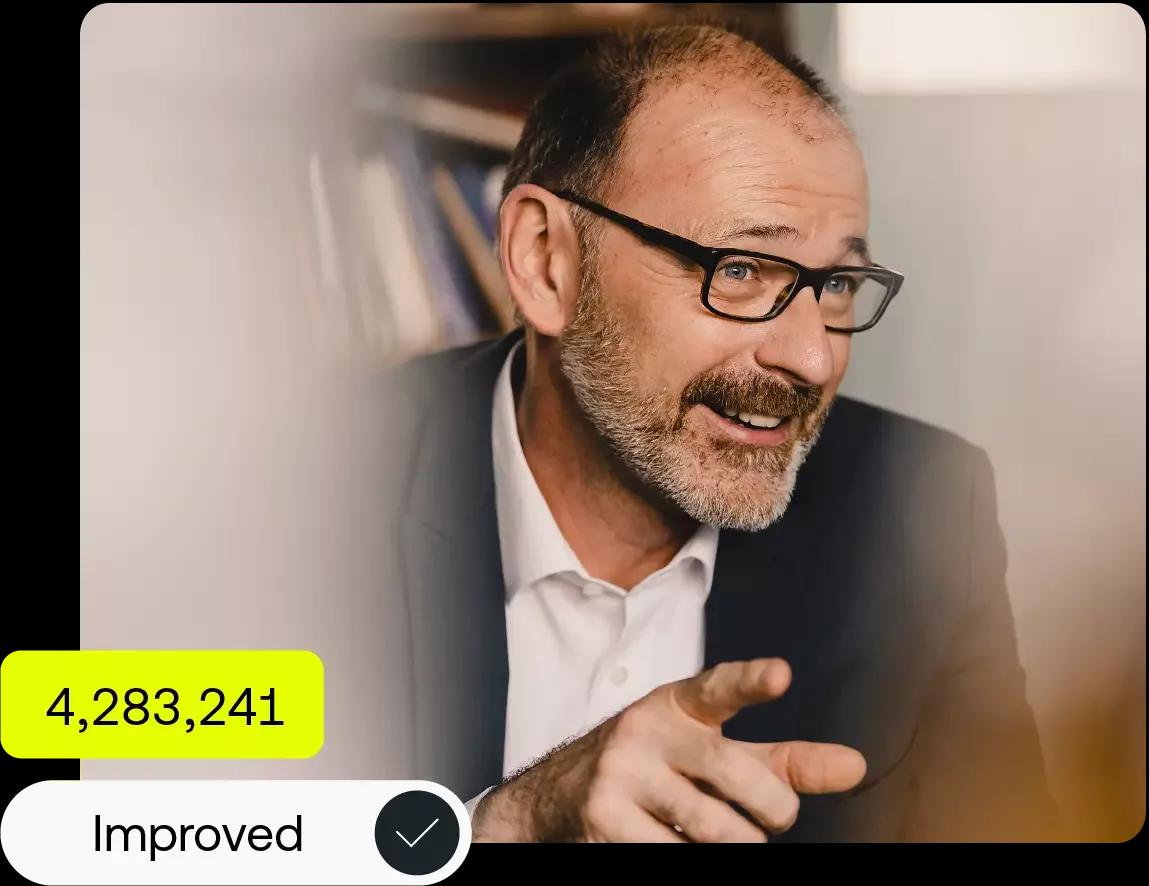 Image of a CFO using Kyriba to reduce risk in the supply chain