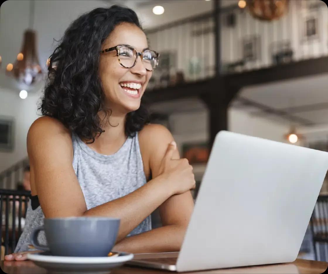 Image of a treasury manager using Kyriba's secure global payments platform
