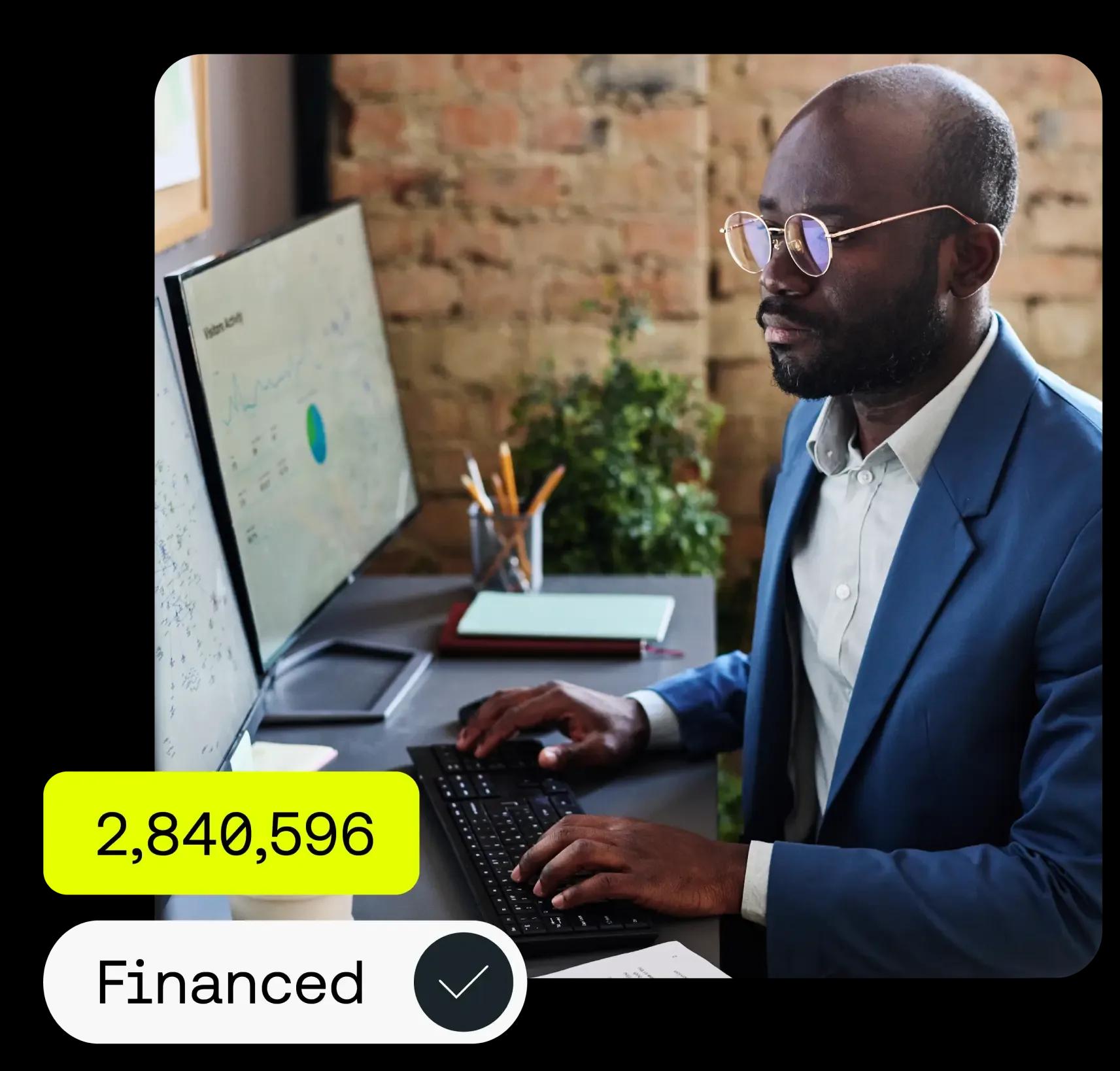 Image of a finance leader using Kyriba to accelerate growth and end supply chain risk.
